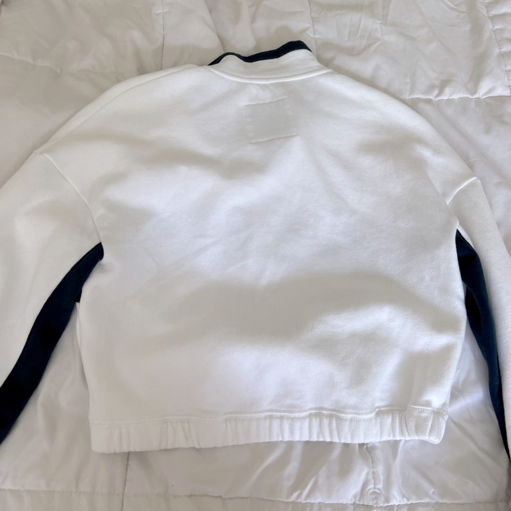 Cropped pull over - Picture 3 of 3